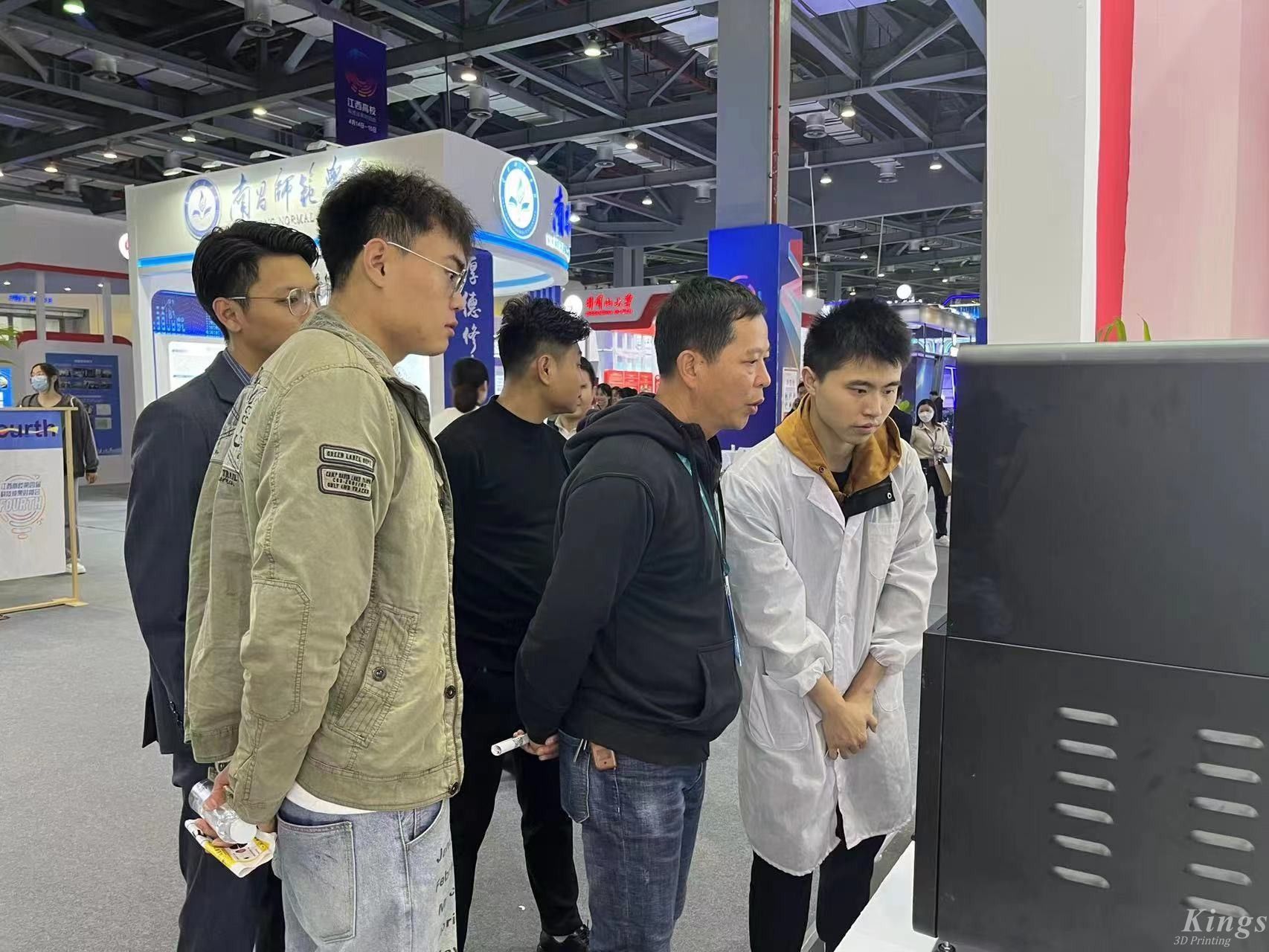 金石三維陶瓷3D打印解決方案亮相第四屆江西高?？萍汲晒麑?duì)接會(huì)